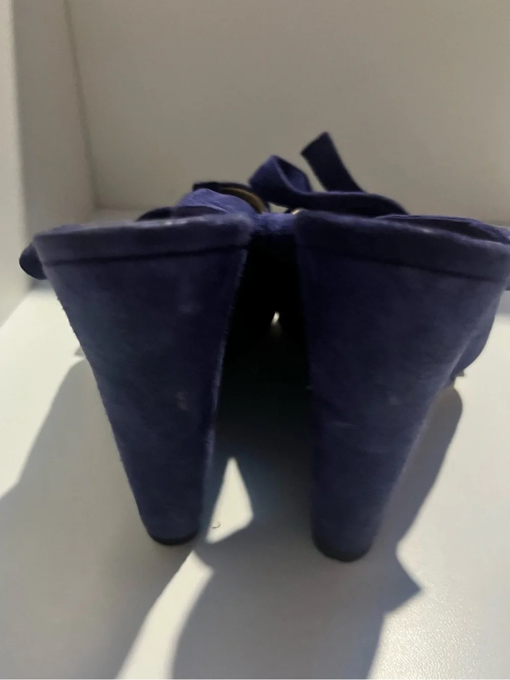 Charles by Charles David Navy Suede Strappy Wedge Sandals Size 8.5